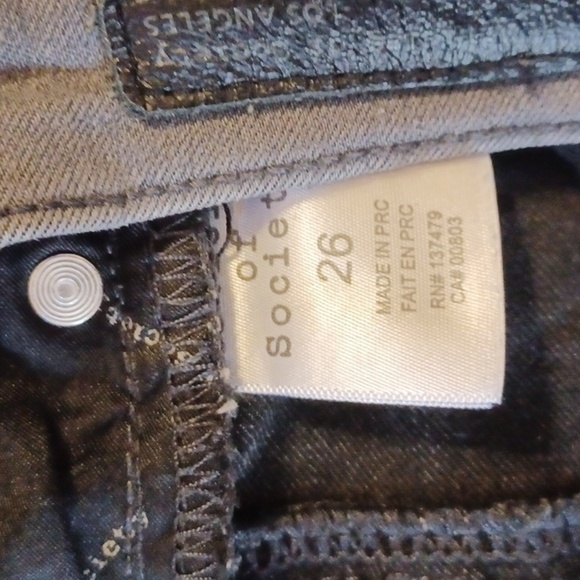 Articles of Society  grey size 26 jeans. Nice freyed hems. Great used condition. - Picture 10 of 12